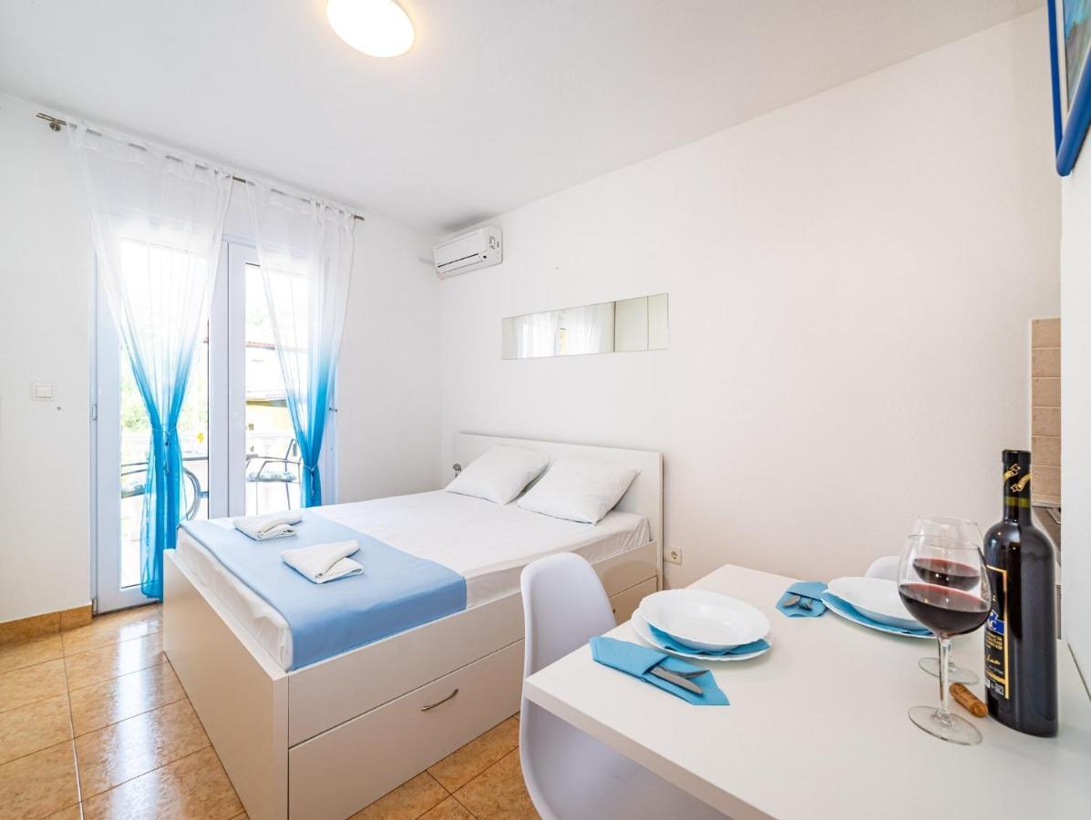 Apartments Prkacin Starigrad Paklenica Esterno foto