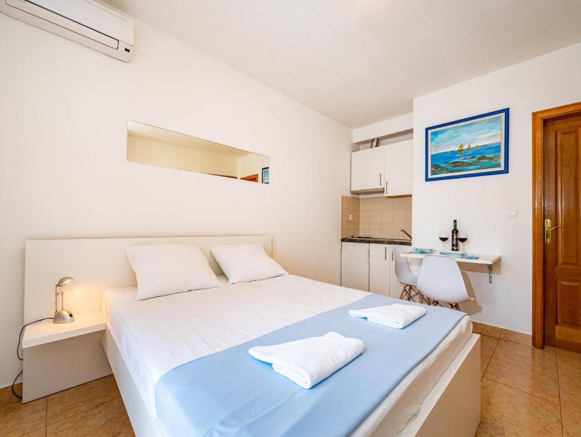Apartments Prkacin Starigrad Paklenica Esterno foto