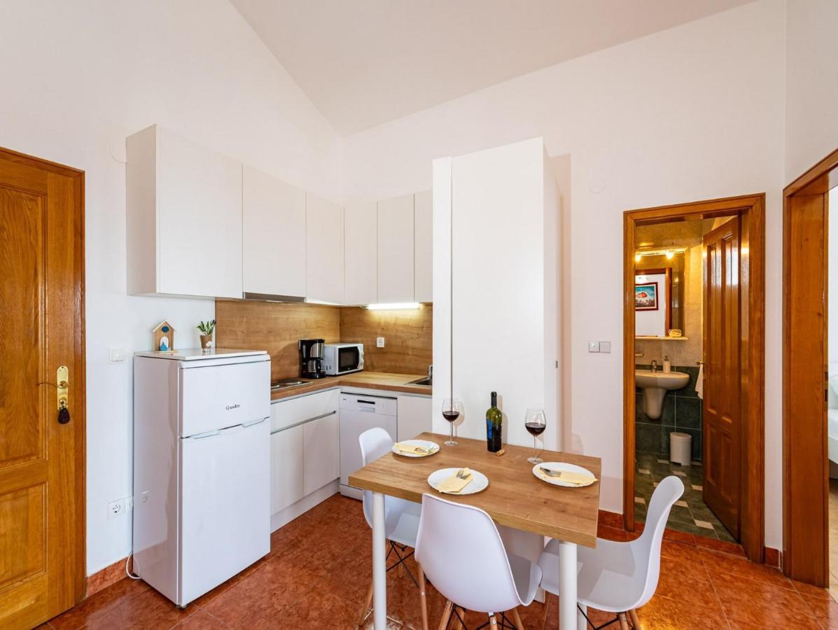 Apartments Prkacin Starigrad Paklenica Esterno foto