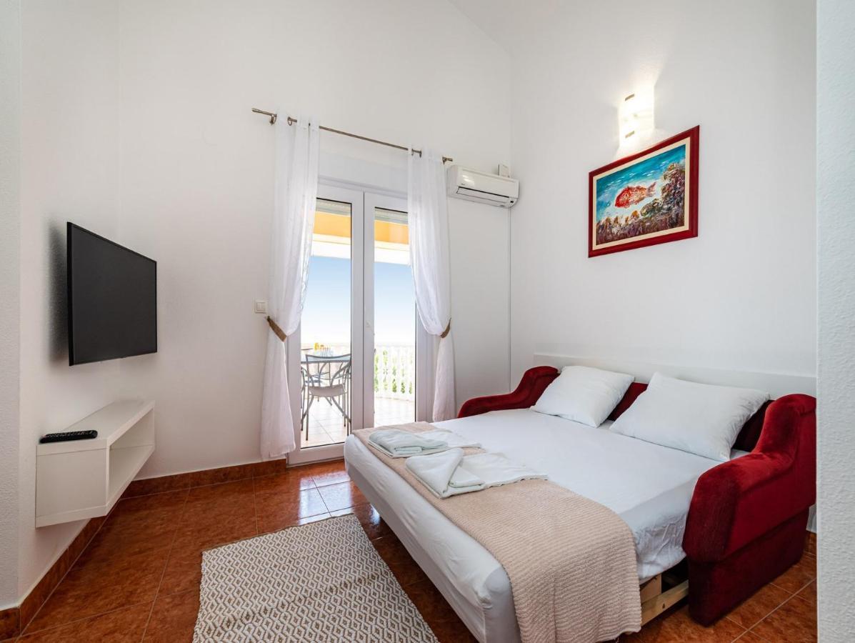 Apartments Prkacin Starigrad Paklenica Esterno foto